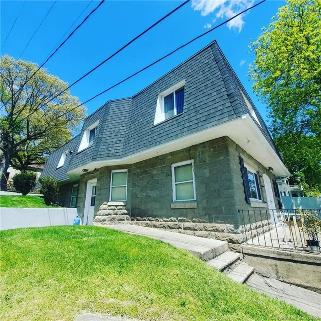 Greenwich Real Estate | View 143 Easton Avenue | 2 Beds, 1 Bath