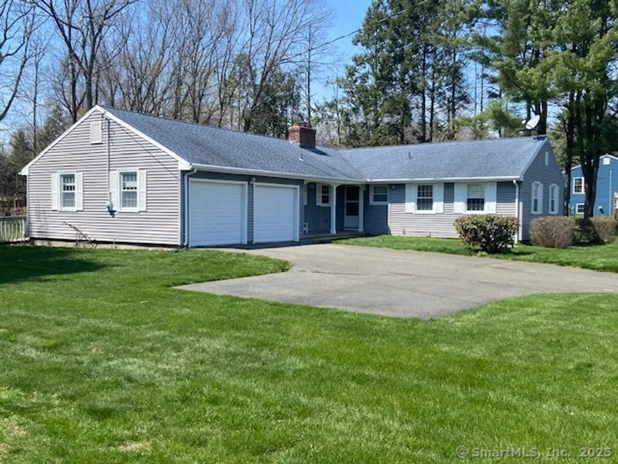 Greenwich Real Estate | View 208 Moore Hill Drive | Listing