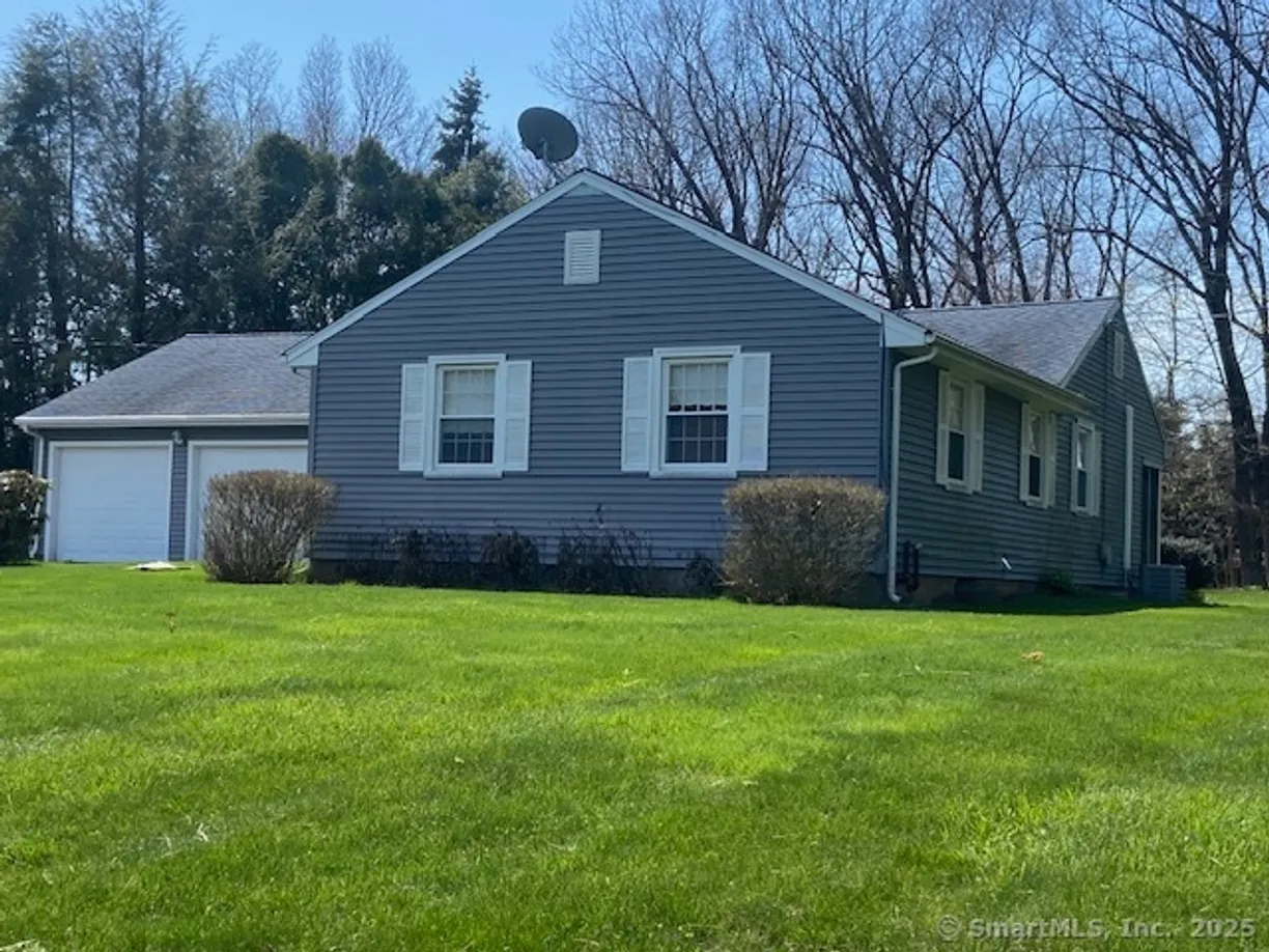 Greenwich Real Estate | View 208 Moore Hill Drive | Listing