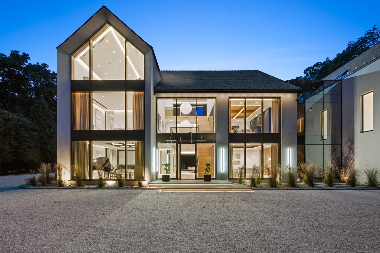 Greenwich Real Estate | View 5 Fraser Road | Listing