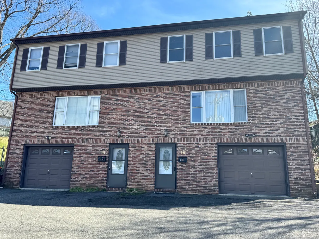 Greenwich Real Estate | View 16 Bradley Avenue | 3 Beds, 1 Bath