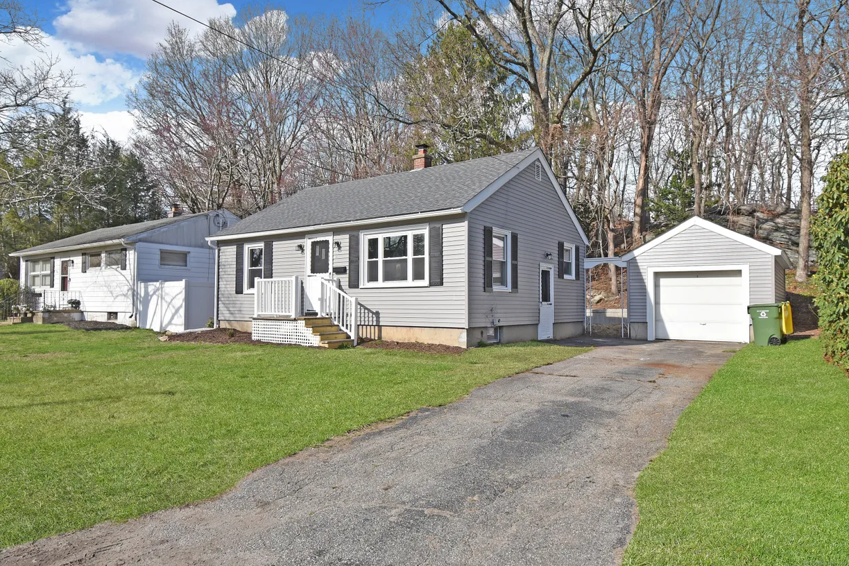 Greenwich Real Estate | View 116 Joy Road | 2 Beds, 1 Bath