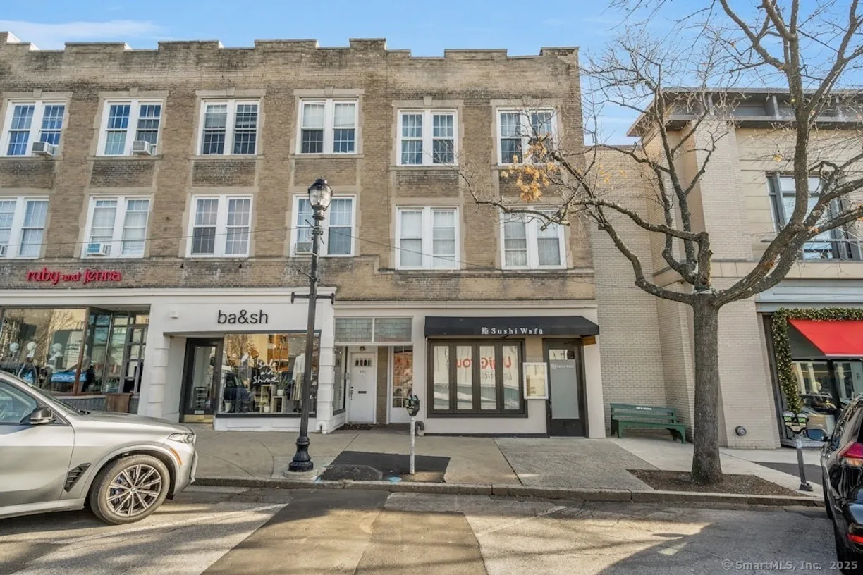 Greenwich Real Estate | View 355 Greenwich Avenue | 1 Bed, 1 Bath