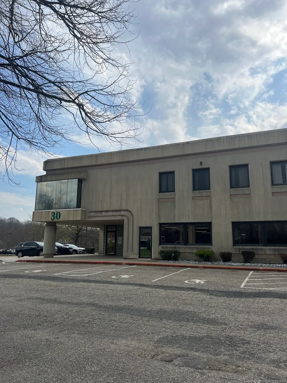 Greenwich Real Estate | View 30 Controls Drive | Listing