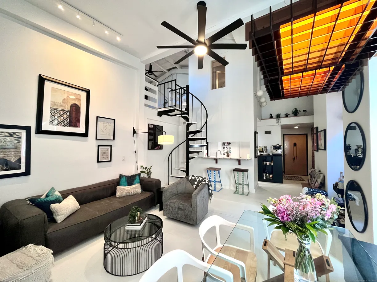 Greenwich Real Estate | View 125 Washington Street, APT 306 | 2 Beds, 2 Baths