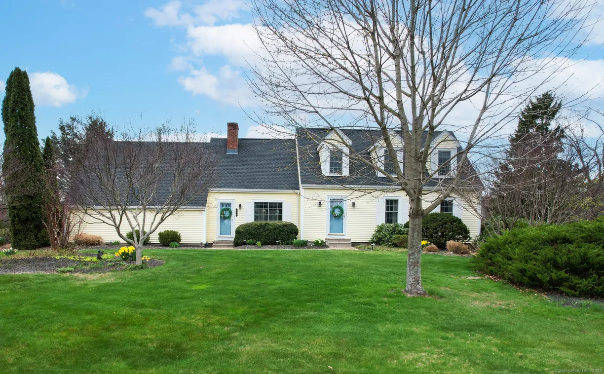 Greenwich Real Estate | View 671 Cortland Circle | Listing