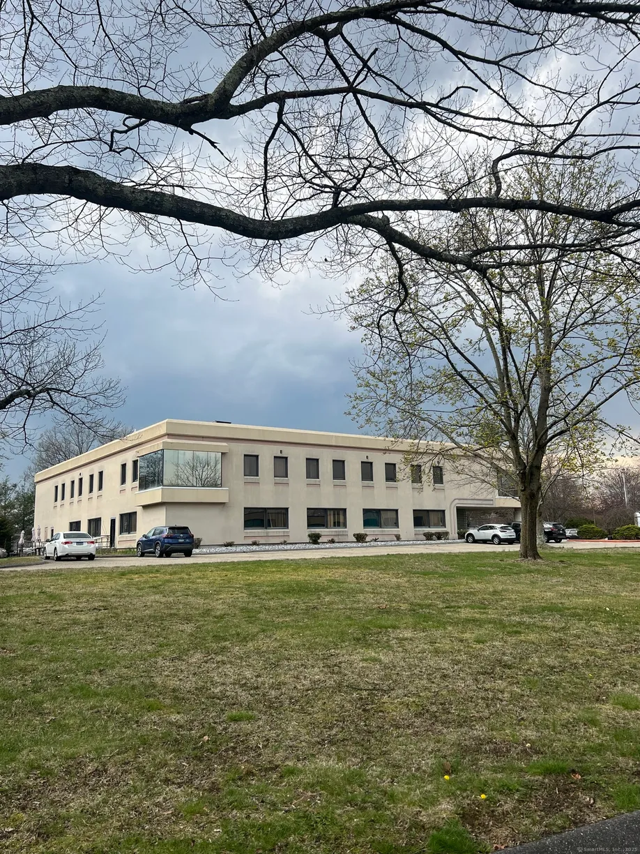 Greenwich Real Estate | View 30 Controls Drive | Listing