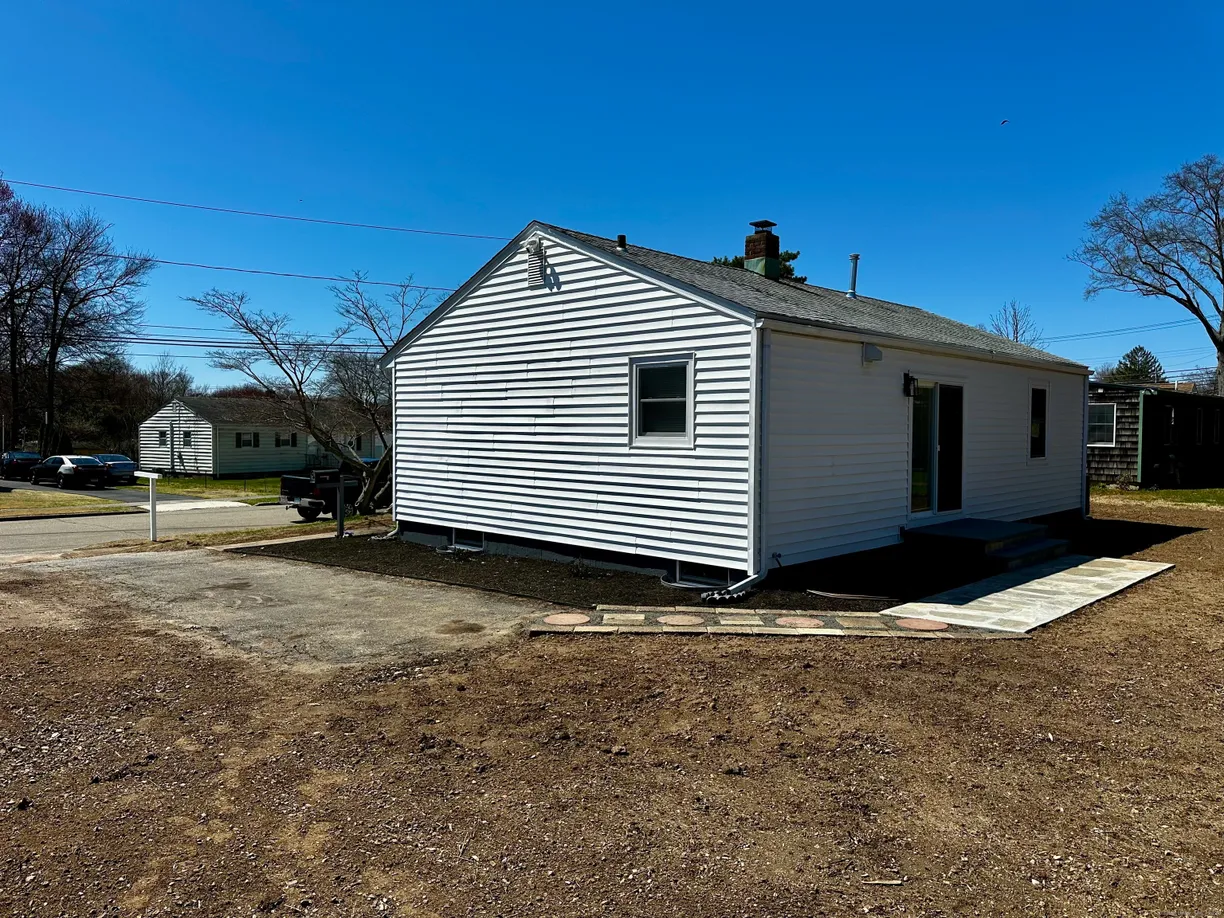 Greenwich Real Estate | View 26 Riverdale Road | Listing