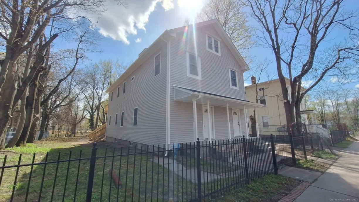 Greenwich Real Estate | View 165 Capen Street | Listing