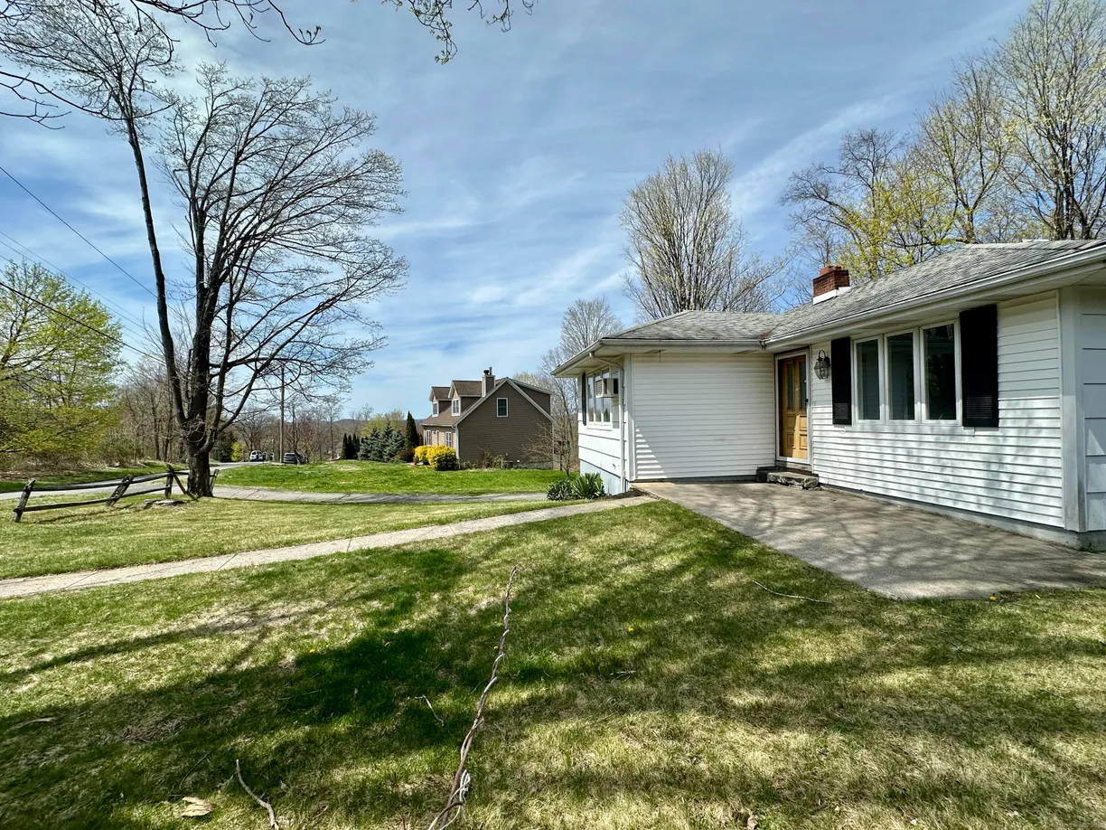 Greenwich Real Estate | View 6 Wilson Street | Listing
