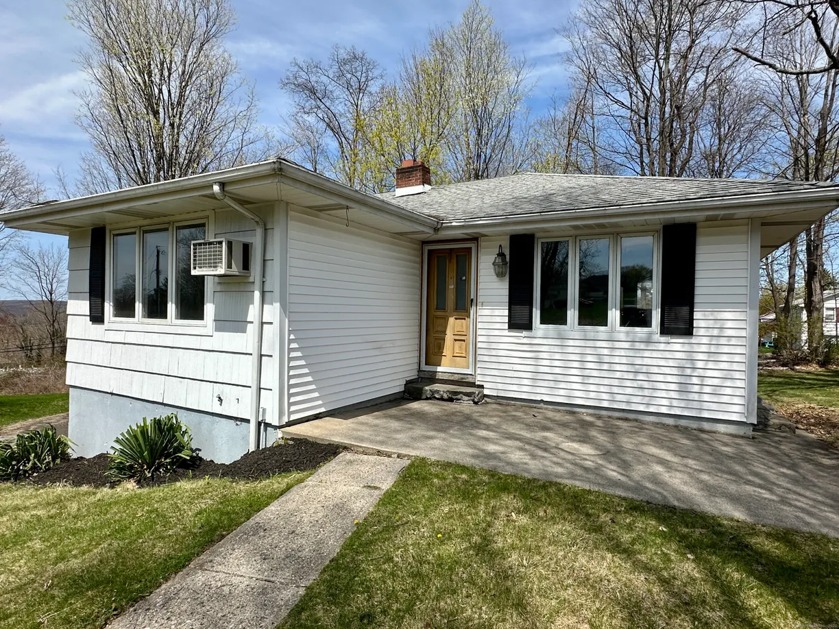 Greenwich Real Estate | View 6 Wilson Street | Listing