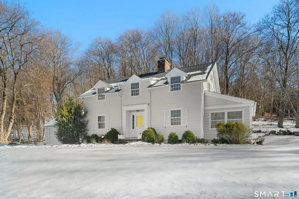 111 Lyons Plain Road, Weston, CT 06883 Property for rent
