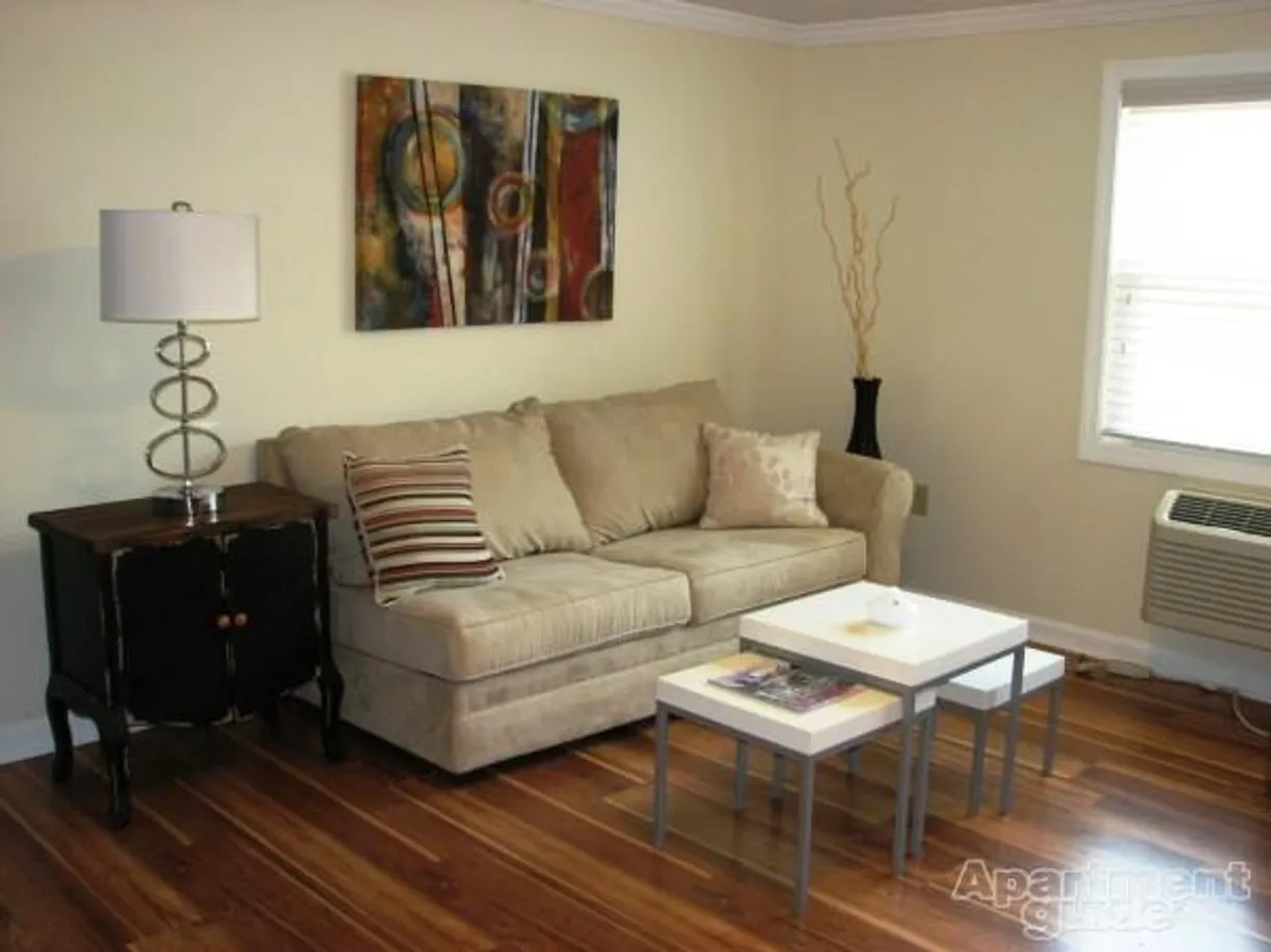 Greenwich Real Estate | View 52 Essex Street | Listing