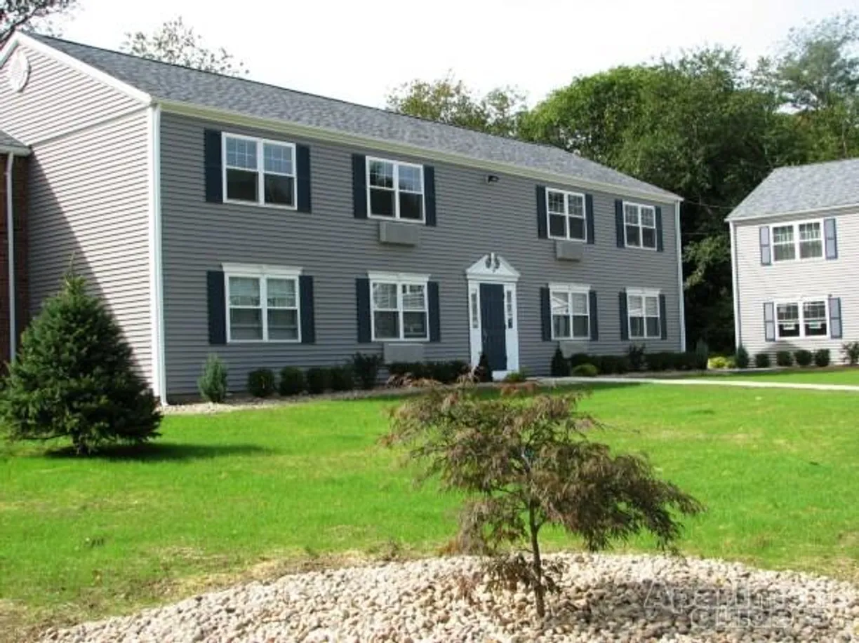 Greenwich Real Estate | View 52 Essex Street | Listing