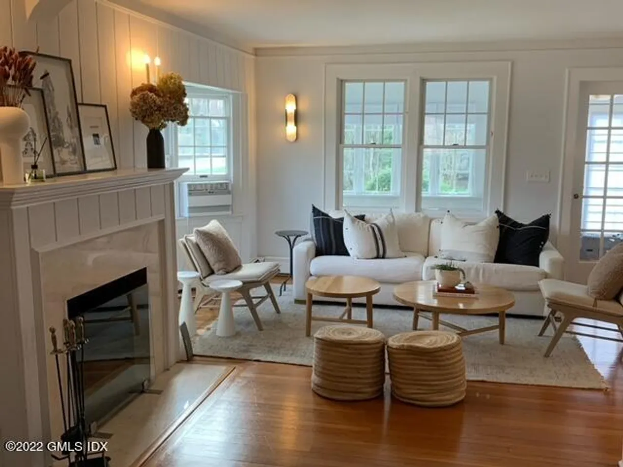 Greenwich Real Estate | View 6 Clark | 5 Beds, 3 Baths