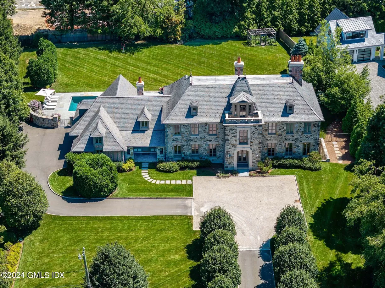 Greenwich Real Estate | View 142 Cedar Cliff Road | Listing