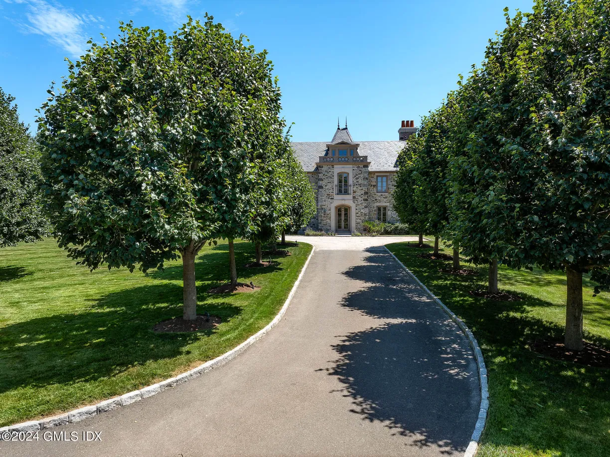 Greenwich Real Estate | View 142 Cedar Cliff Road | Listing