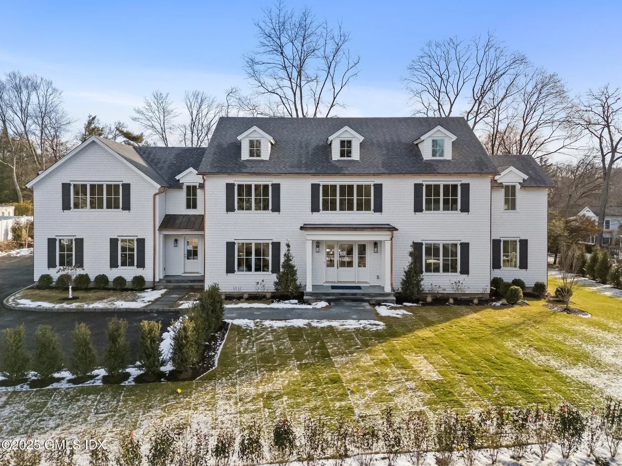 Greenwich Real Estate | View 118 Leroy Avenue | 6 Beds, 7 Baths