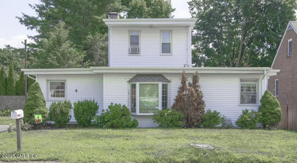 Greenwich Real Estate | View 4 Lucy Street, 2 | 1 Bed, 1 Bath