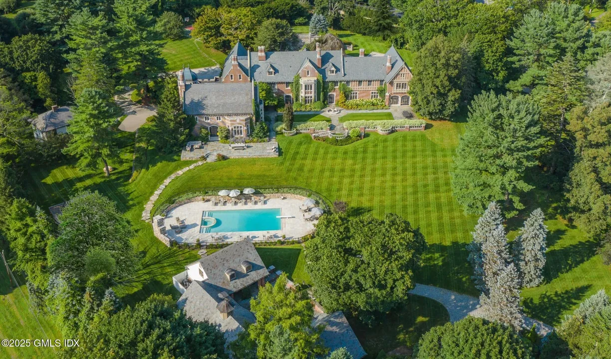 Greenwich Real Estate | View 544 Oenoke Ridge | Listing