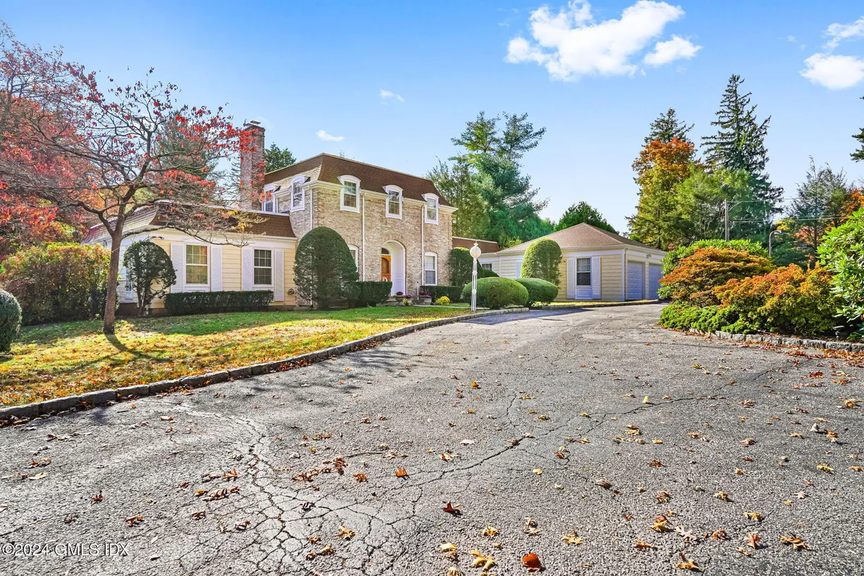 Greenwich Real Estate | View 477 Lake Avenue | Listing