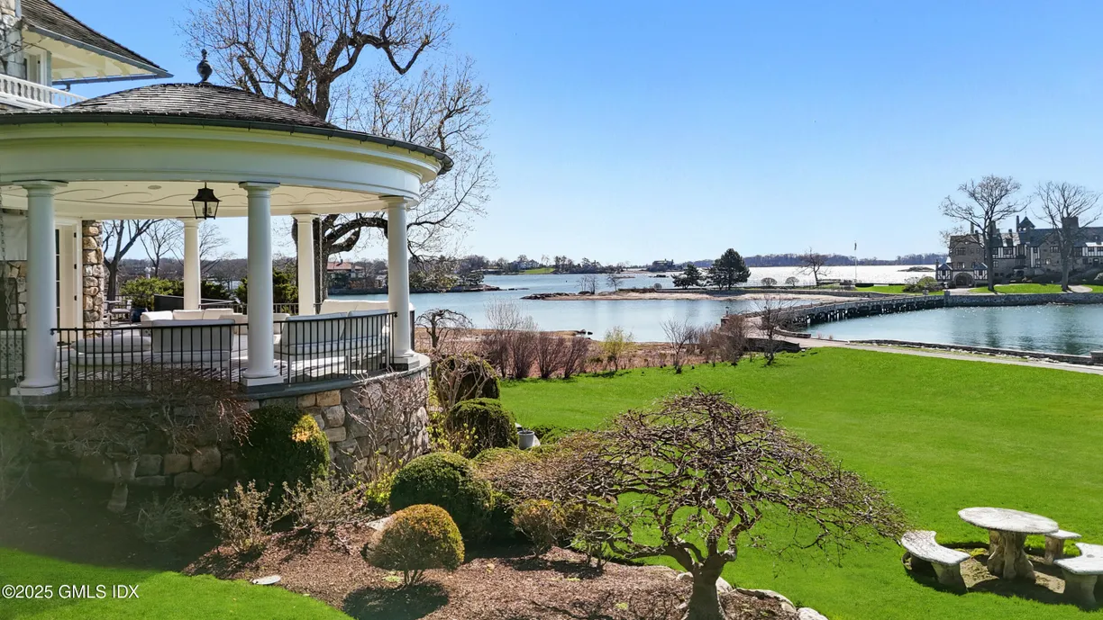 Greenwich Real Estate | View 579 Indian Field Road | Listing
