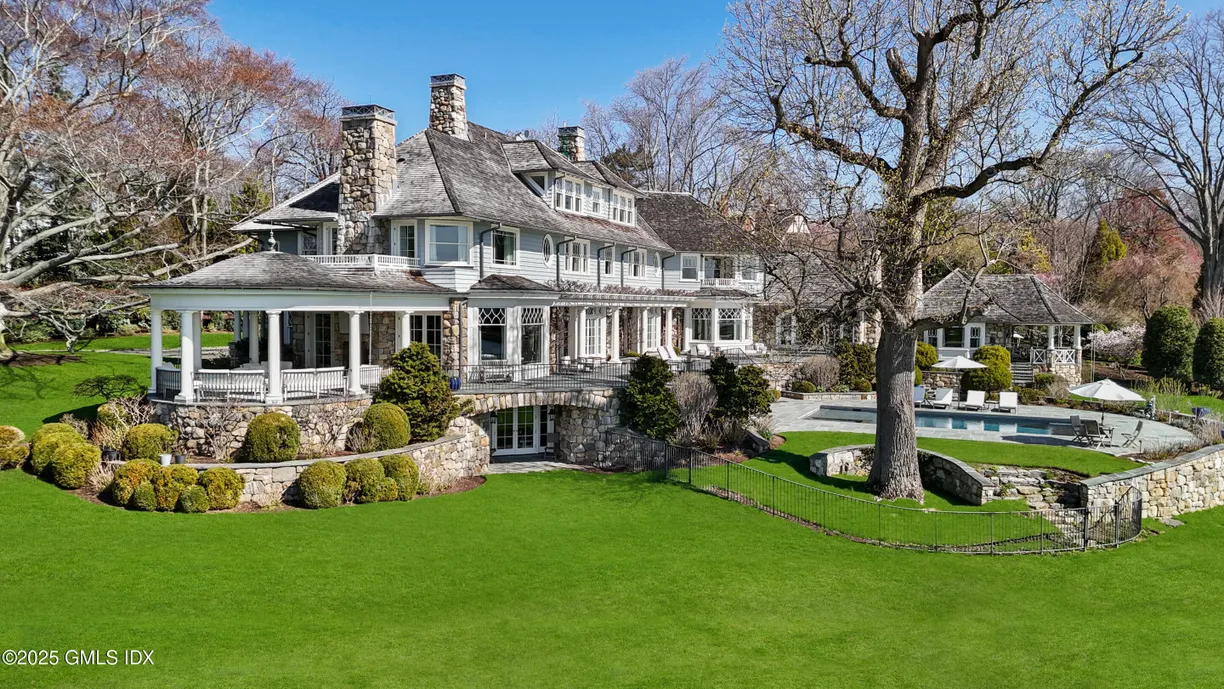 Greenwich Real Estate | View 579 Indian Field Road | Listing