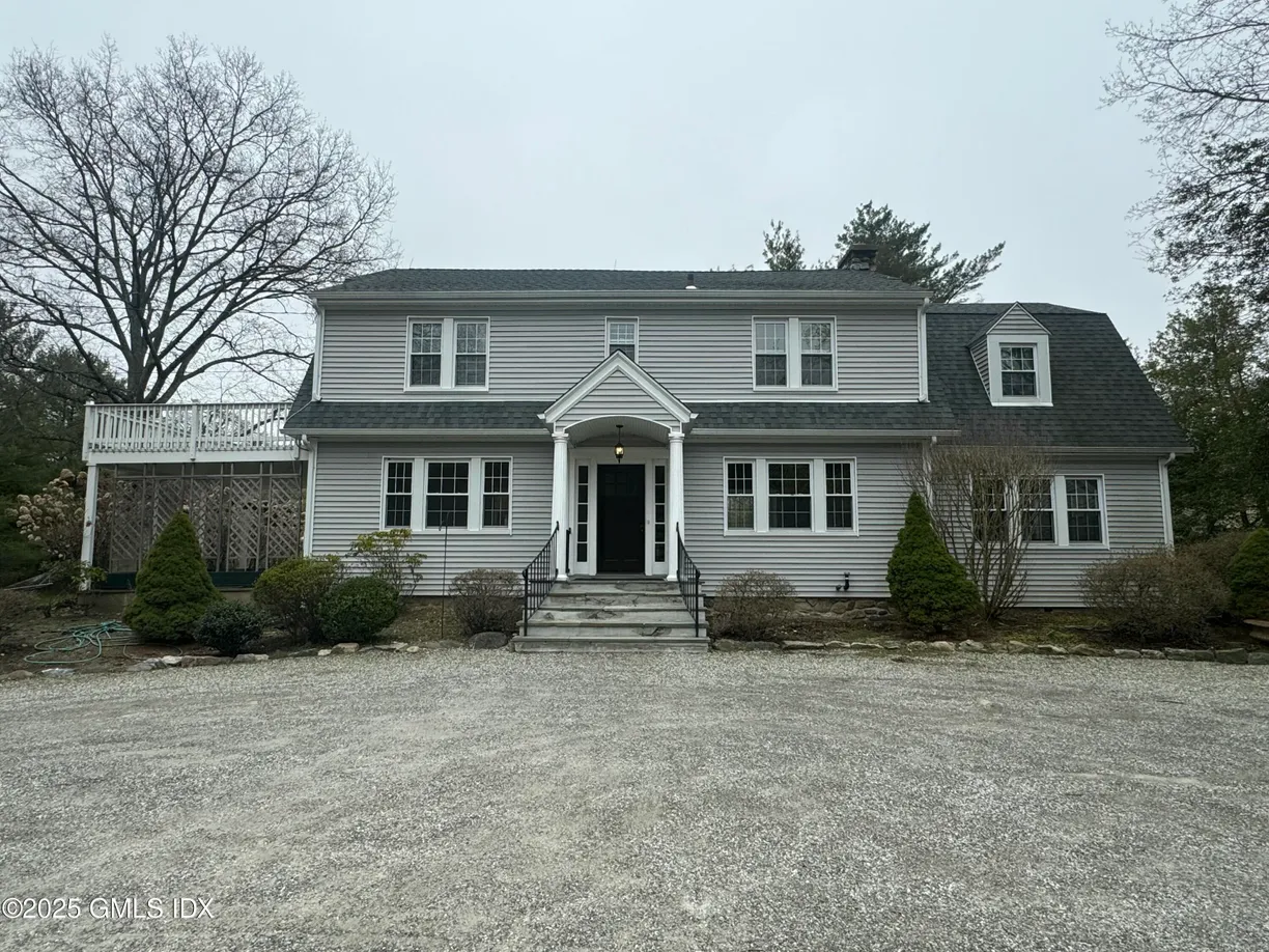 Greenwich Real Estate | View 744 North Street | 4 Beds, 3 Baths
