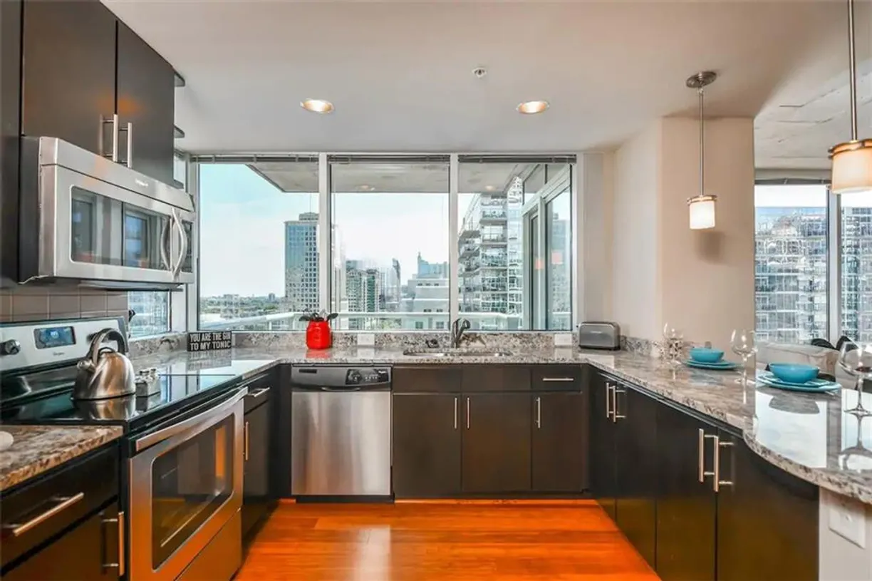 Savannah Real Estate | View 77 12th Street, 1305 | Listing