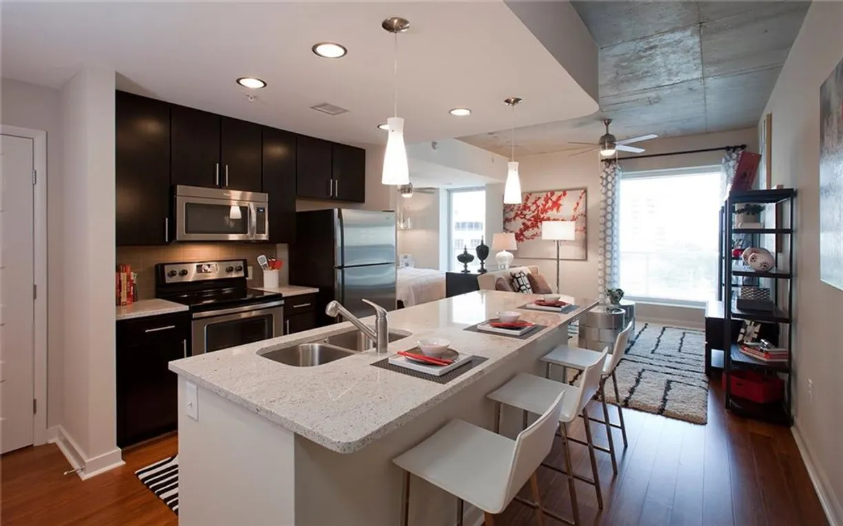 Savannah Real Estate | View 77 12th Street, 0804 | 1 Bed, 1 Bath