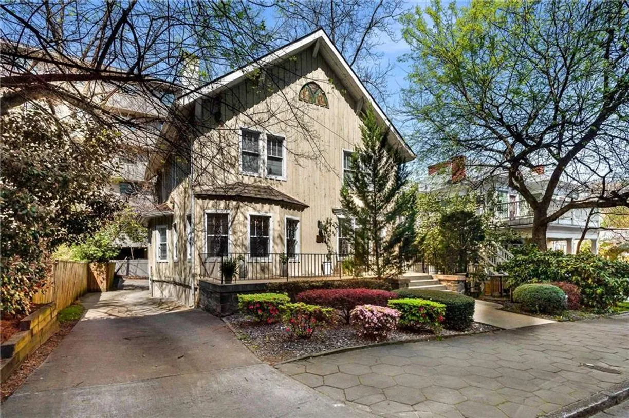 Savannah Real Estate | View 56 17th Street | Listing