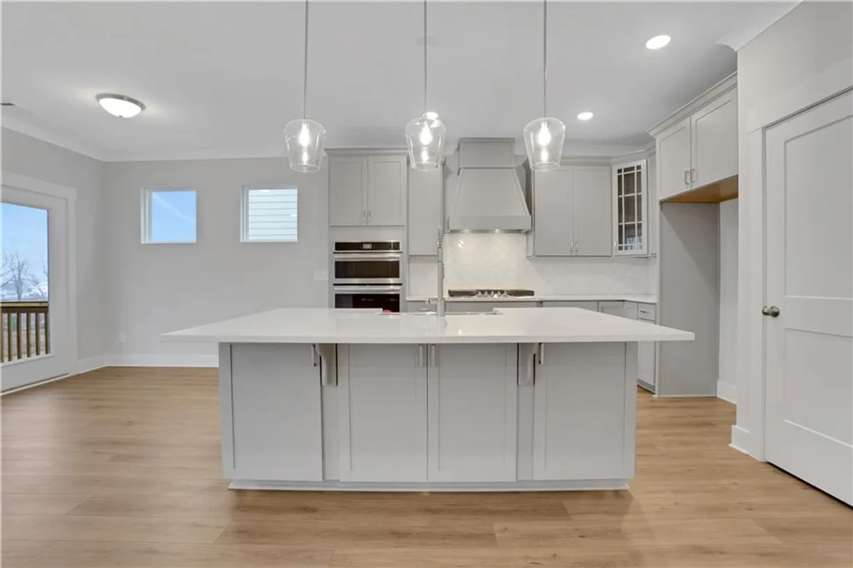 Savannah Real Estate | View 202 Candlewood Lane | Listing