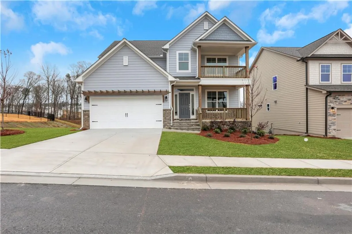 Savannah Real Estate | View 202 Candlewood Lane | 5 Beds, 4 Baths