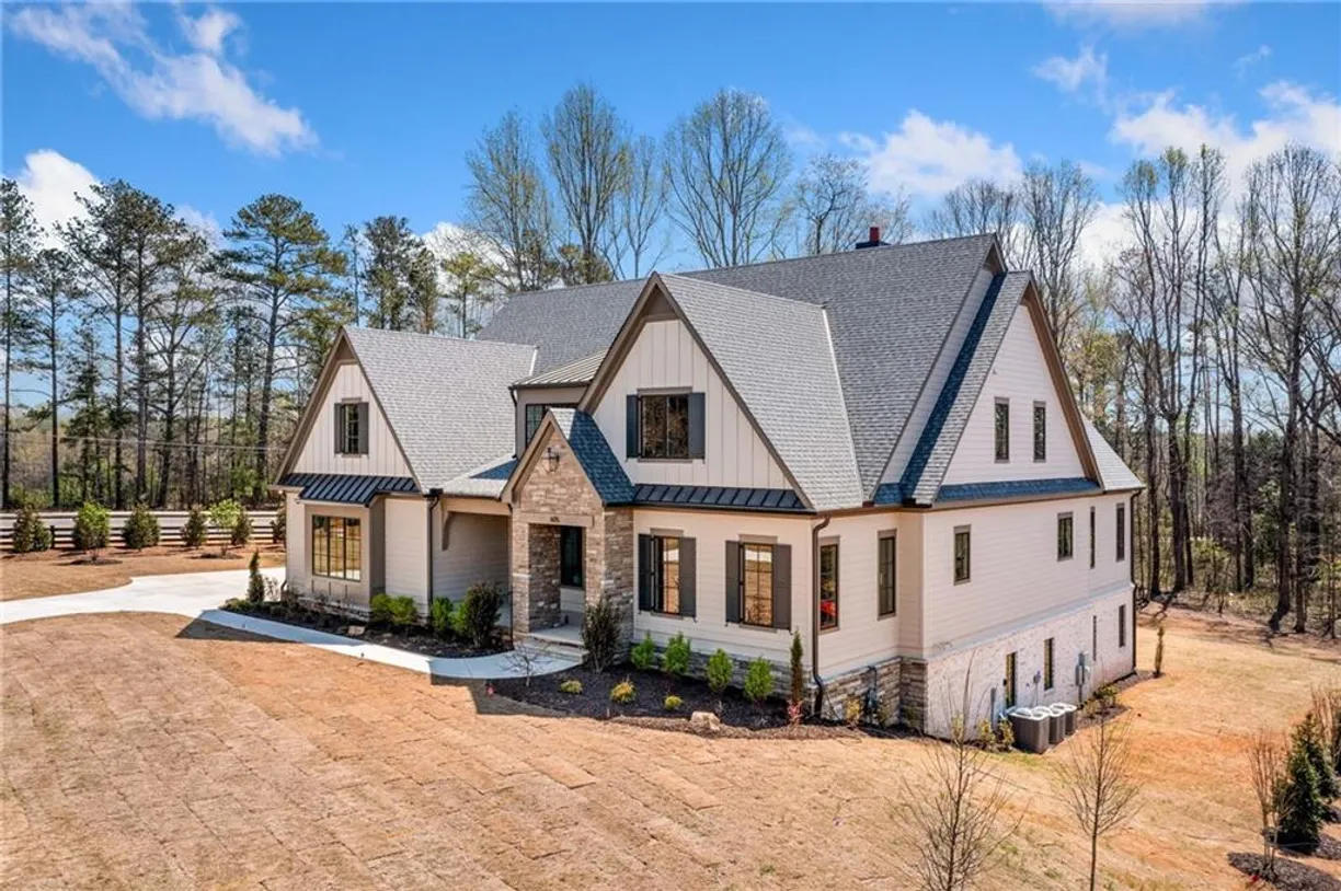 Savannah Real Estate | View 605 Claxton Lane | Listing