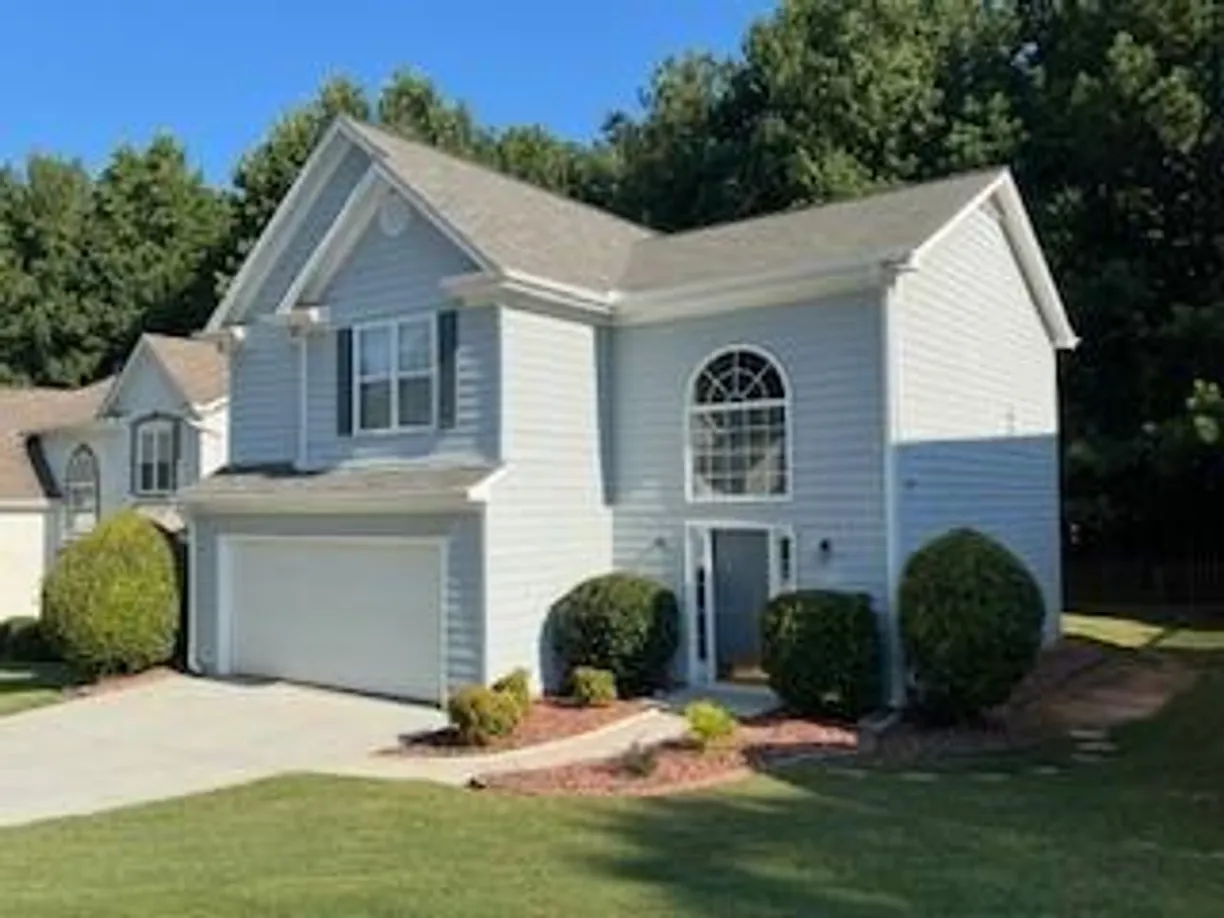 Savannah Real Estate | View 3505 Parkbrooke Lane | 3 Beds, 2 Baths