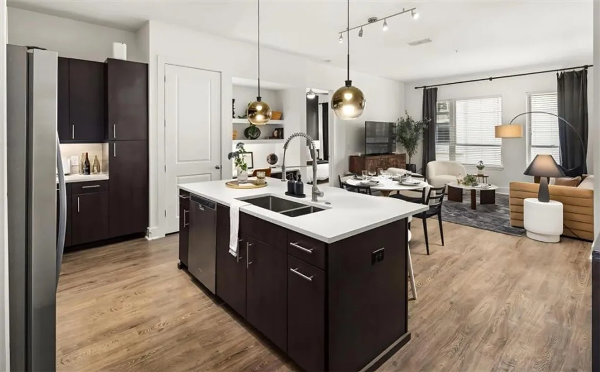 Savannah Real Estate | View 1010 W Peachtree Street, 403 | Listing