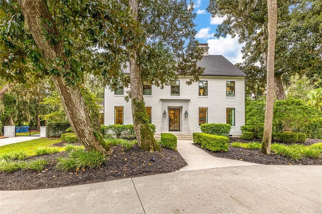 Savannah Real Estate | View 3633 Oglethorpe Drive | Listing