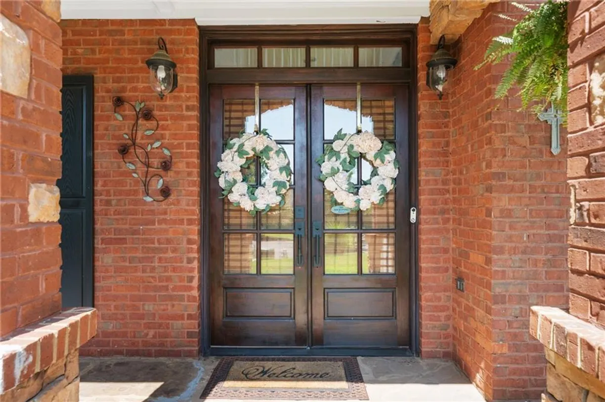 Savannah Real Estate | View 475 Highland Gate Circle | 4 Beds, 4 Baths