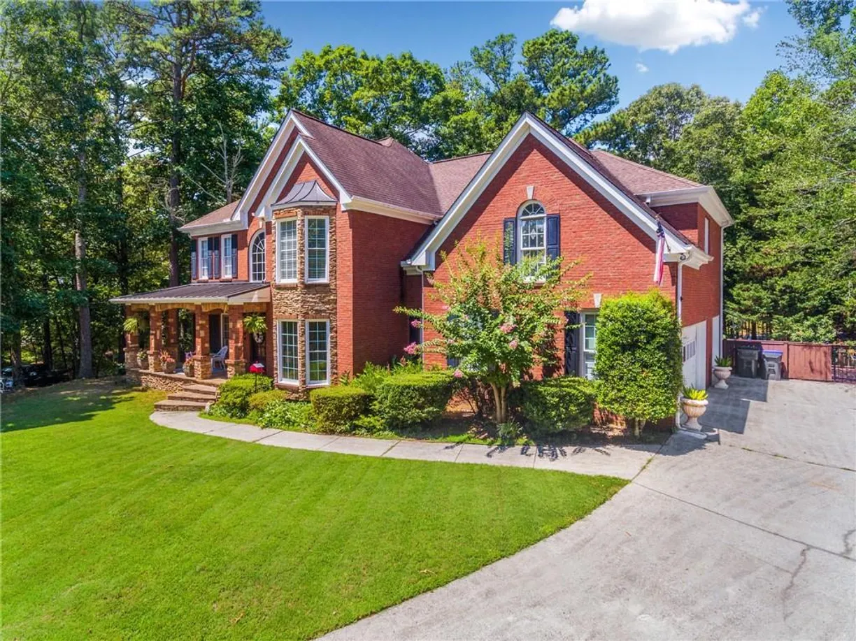 Savannah Real Estate | View 475 Highland Gate Circle | Listing