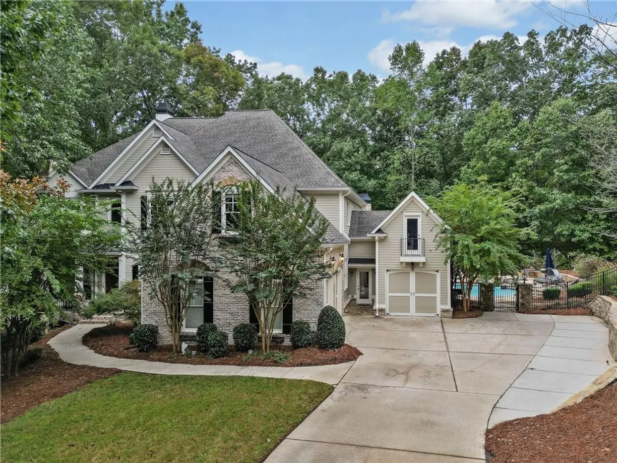 Savannah Real Estate | View 335 Boundary Place | Listing