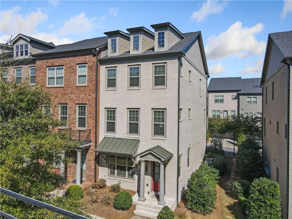 Savannah Real Estate | View 10120 Windalier Way | 3 Beds, 3 Baths