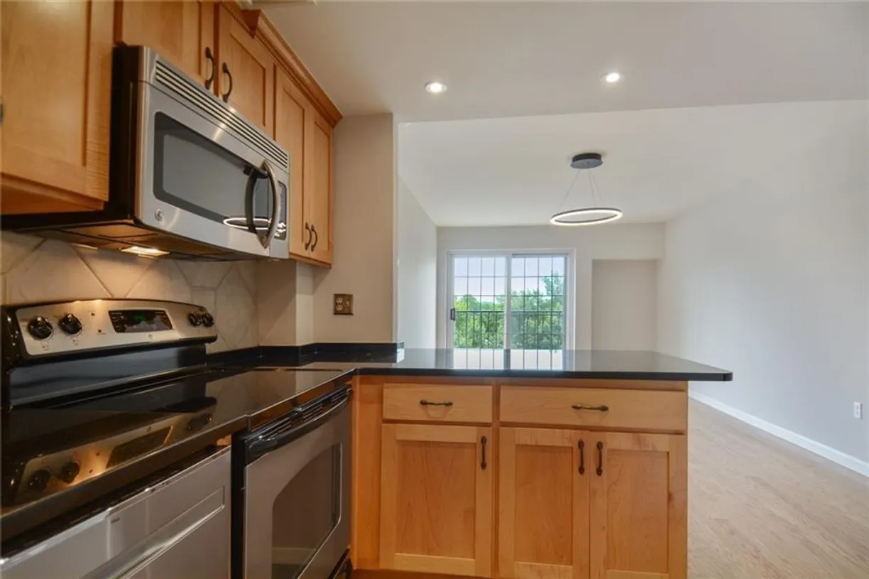 Savannah Real Estate | View 199 14th Street, 504 | 1 Bed, 1 Bath
