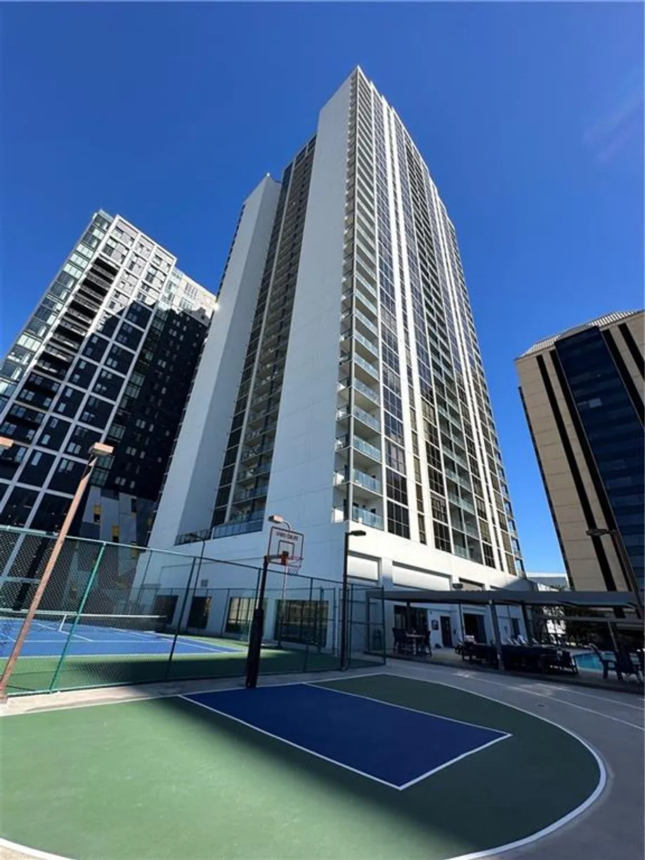 Savannah Real Estate | View 1280 W Peachtree Street, 2907 | 1 Bed, 1 Bath