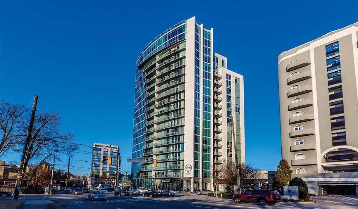 Savannah Real Estate | View 2171 Peachtree Road, 0B-200 | 1 Bath