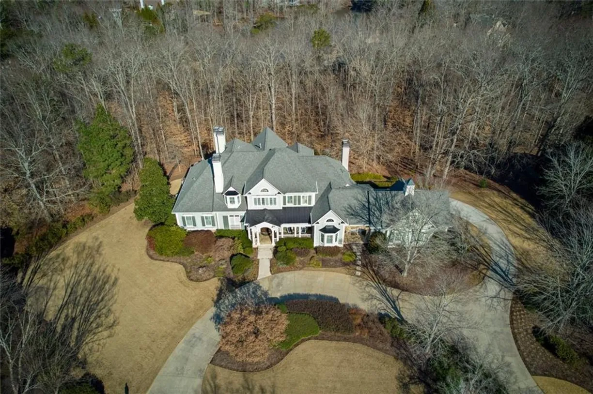 Savannah Real Estate | View 820 Hedgegate Court | 7 Beds, 7 Baths