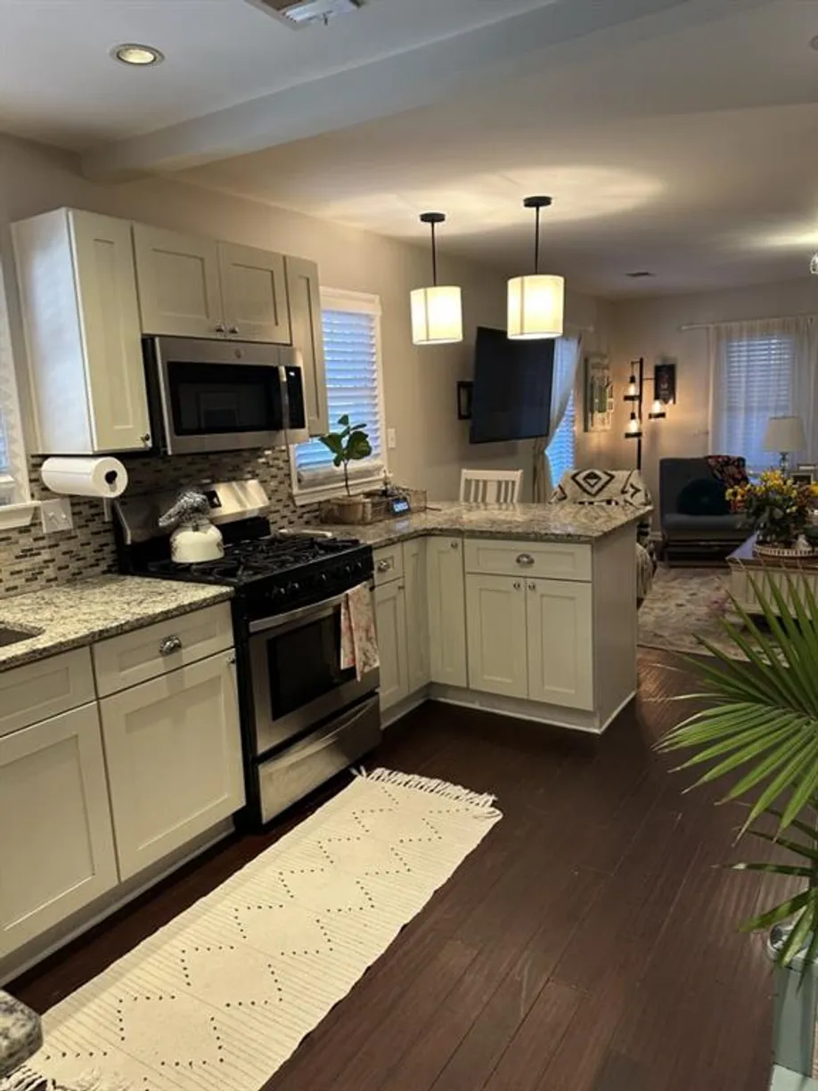 Savannah Real Estate | View 386 Chattahoochee Street | Listing