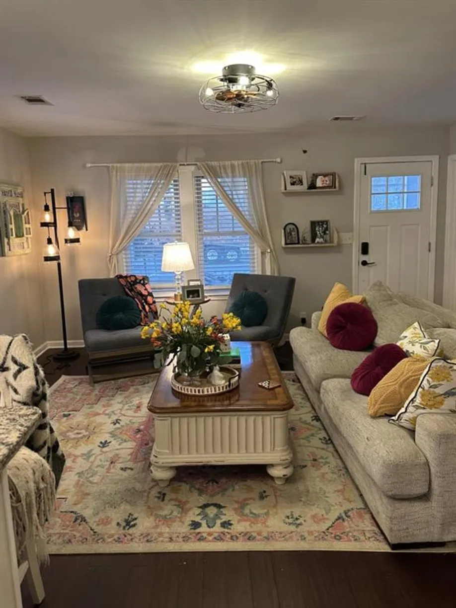 Savannah Real Estate | View 386 Chattahoochee Street | Listing