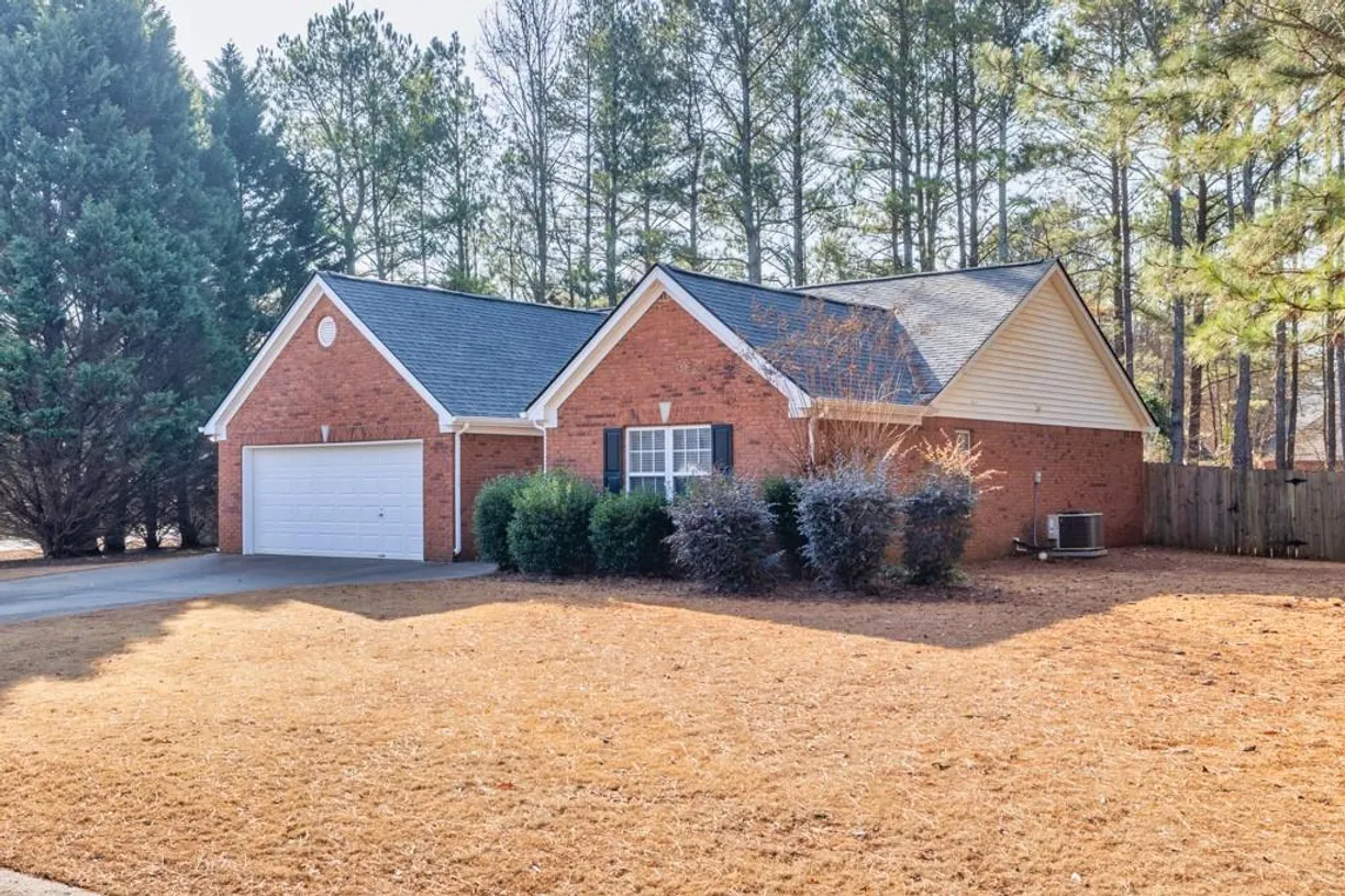 Savannah Real Estate | View 102 Addison Lane | 3 Beds, 2 Baths