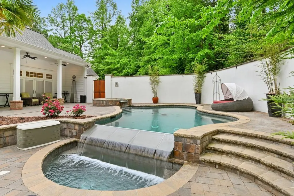 Savannah Real Estate | View 13260 Providence Lake Drive | 6 Beds, 3 Baths