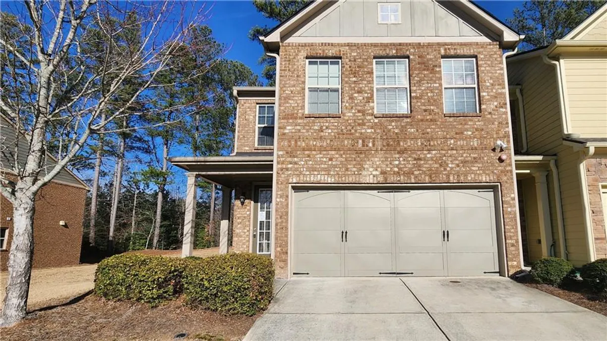 Savannah Real Estate | View 3792 BROCKENHURST Drive | 3 Beds, 2 Baths